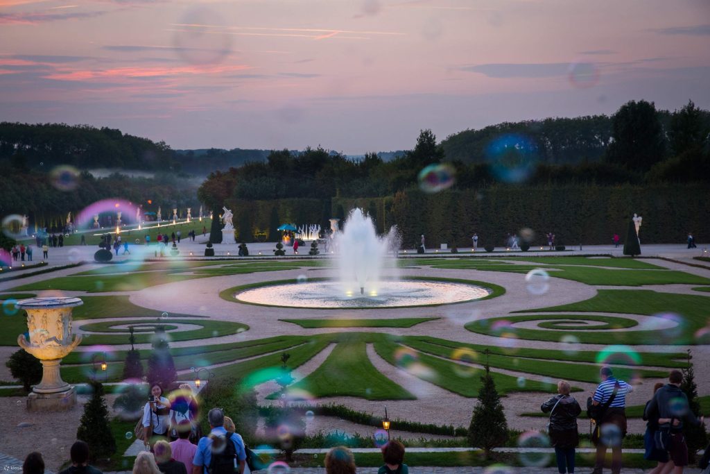 Air mancur di Istana Versailles