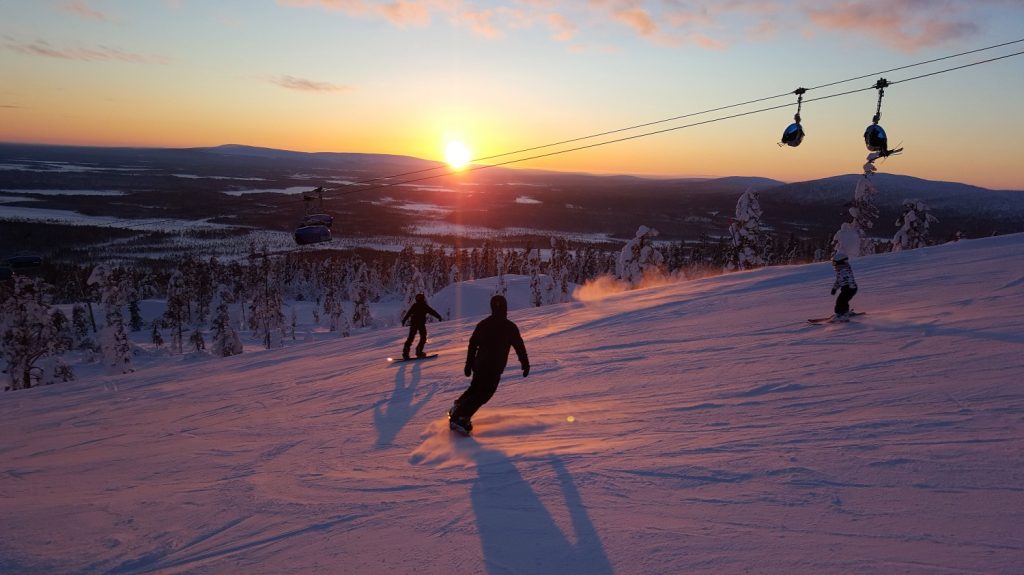 Fasilitas Ski yang bisa kamu nikmati di Levi Ski Resort